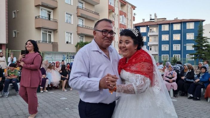 Çorumlu Yasemin'in gelinlik hayali gerçek oldu