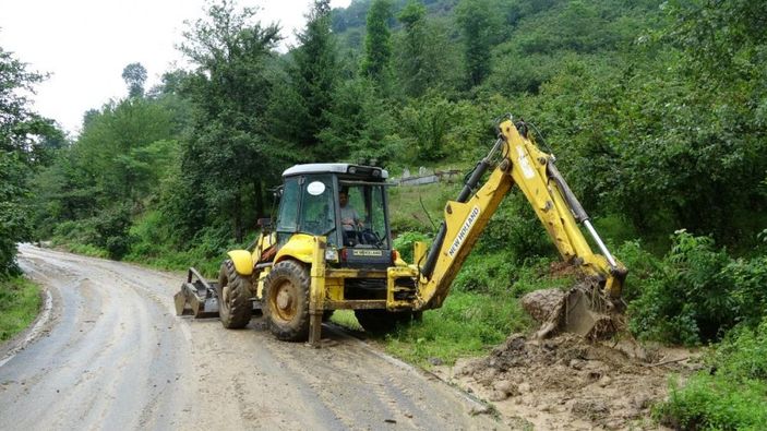 iha Ordu'da heyelan: 4 ev hasar gördü