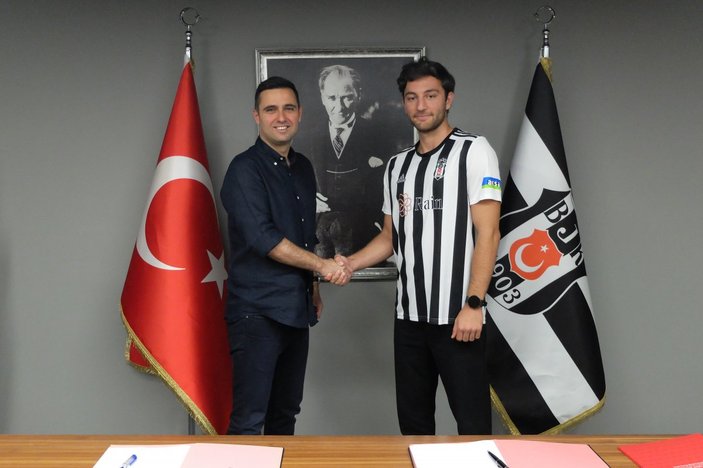 Beşiktaş, Emrecan Uzunhan'ı KAP'a bildirdi
