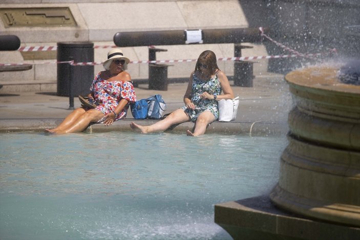 İngiltere'de tarihin en sıcak gününü yaşanıyor