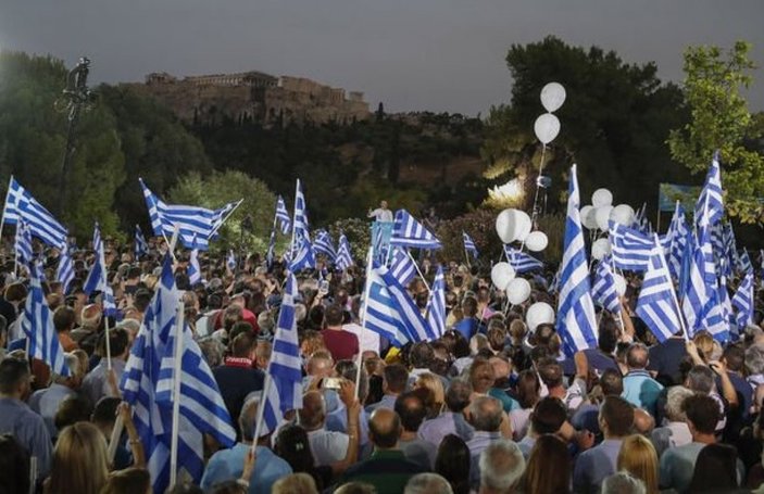 Yunanistan'ın nüfusu yüzde 3,5 azaldı