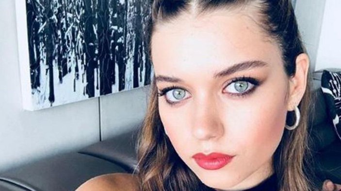 Afra Saraçoğlu kimdir, nereli ve kaç yaşında? Rol aldığı projeler neler?
