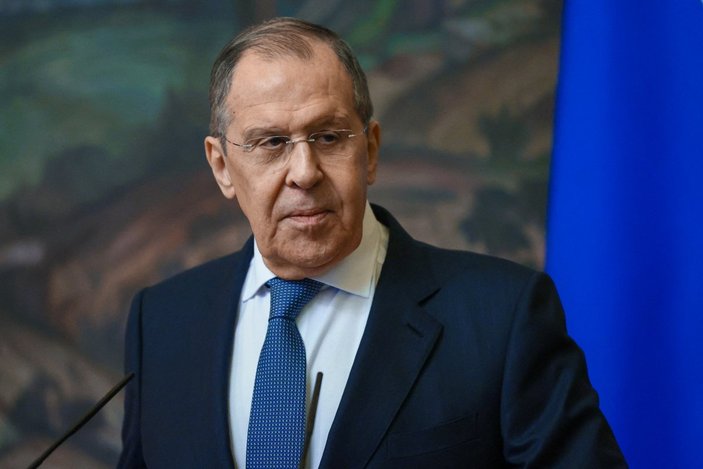 Sergey Lavrov: NATO ülkeleri ateşle oynuyor