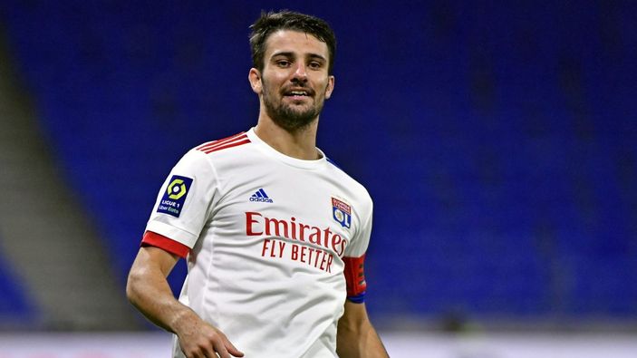 Leo Dubois kimdir ve kaç yaşında? Galatasaray'ın yeni sağ beki nereli?