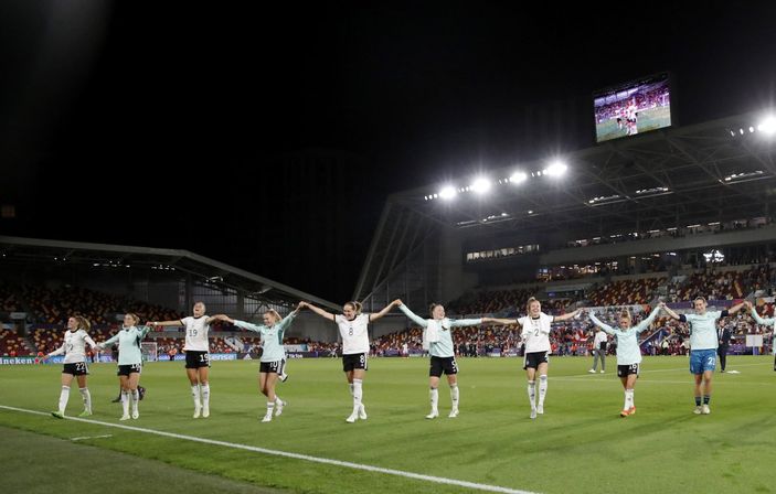 r Avrupa Kadınlar Futbol Şampiyonası'nda Almanya yarı finalde