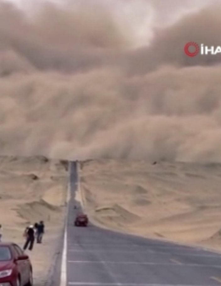 Çin'de kum fırtınası meydana geldi