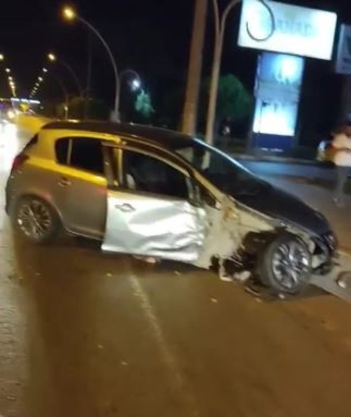 Antalya'da feci kaza: 2 arkadaş can verdi