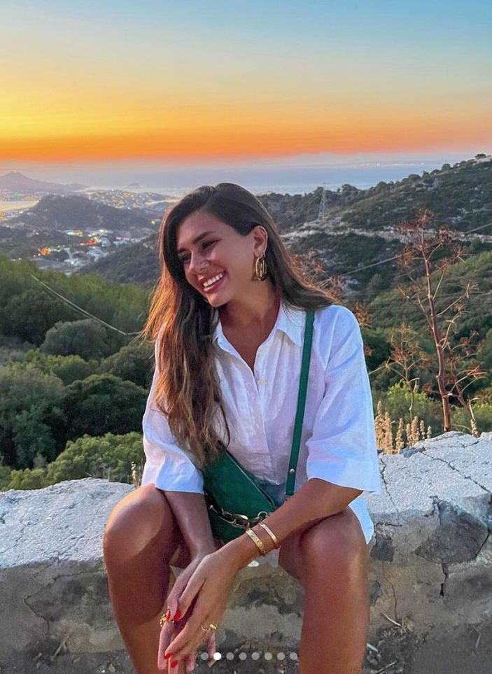 Fenomen Sibil Çetinkaya cüretkar pozlarıyla mest etti! 'Yakıp geçmişsin ortalığı'