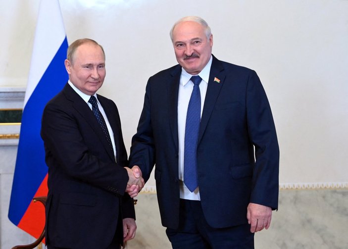 Aleksandr Lukaşenko: Daha ileride nükleer savaş uçurumu var