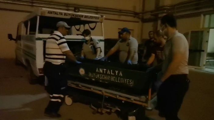 Antalya'da silahlı kavga: 2 ölü, 1 yaralı