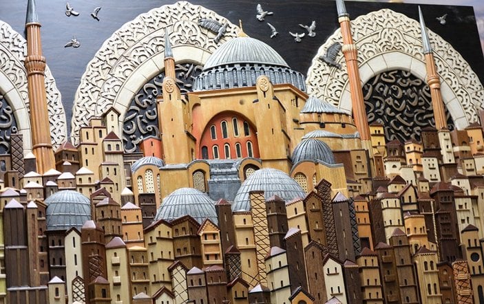 Bursa'da Ayasofya'nın üç boyutlu ahşap tablosunu yaptı