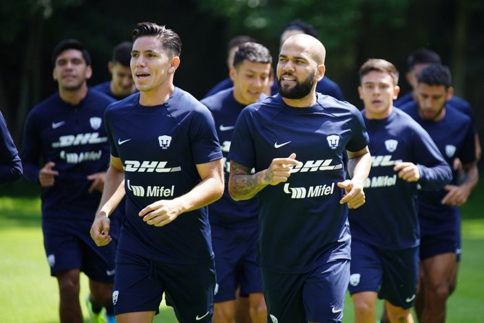 Dani Alves resmen Pumas’ta