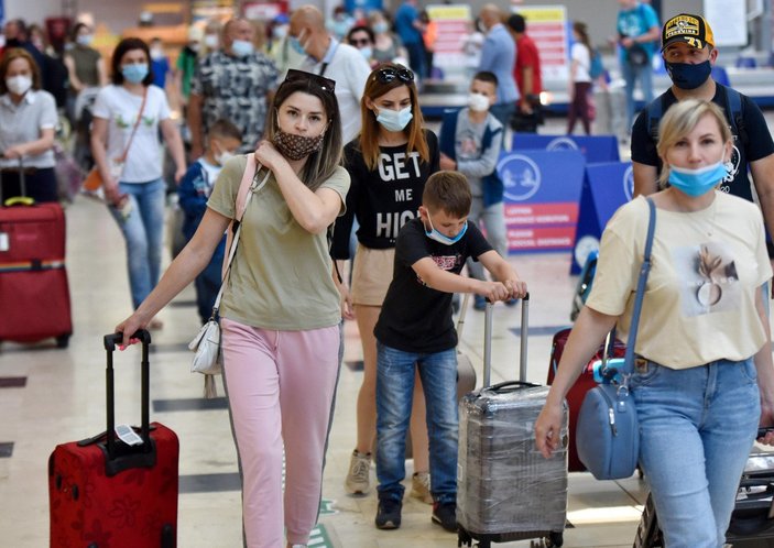 Antalya'ya hava yoluyla gelen turist sayısı 6 milyonu geçti