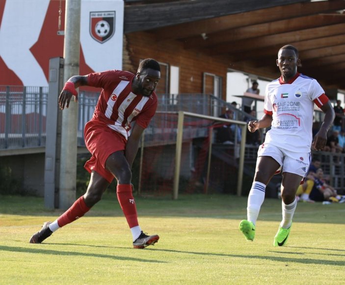 Sivasspor hazırlık maçında El Sharjah'ı yendi