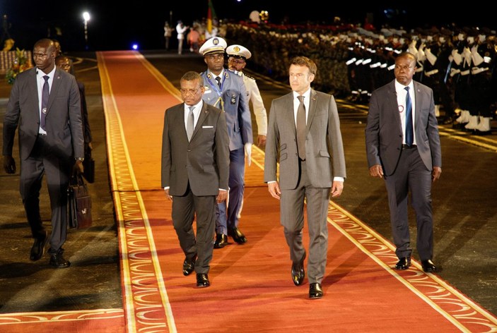 Emmanuel Macron'un Kamerun ziyareti