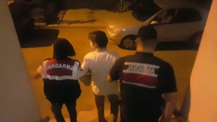 İzmir merkezli 18 ilde FETÖ operasyonu: 26 gözaltı
