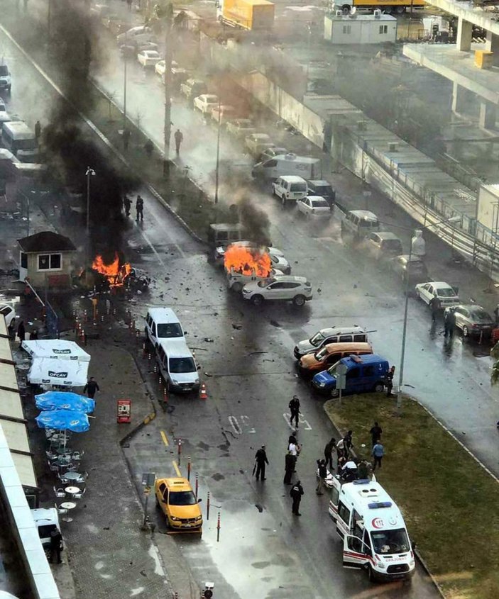 İzmir Adliyesi'ne saldırı sanığı, suçlamayı kabul etmedi