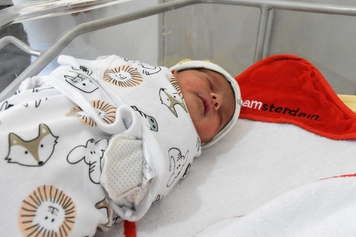 Hollanda’da kürtaj önerdiler, Sivas'ta doğum yaptı