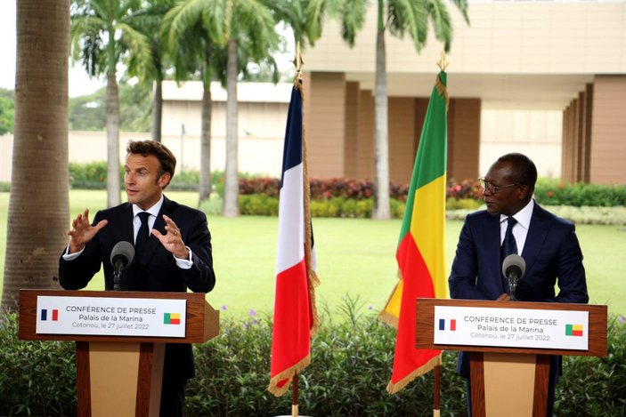 Emmanuel Macron: Benin'e gelişmiş silahlar teslim edebiliriz