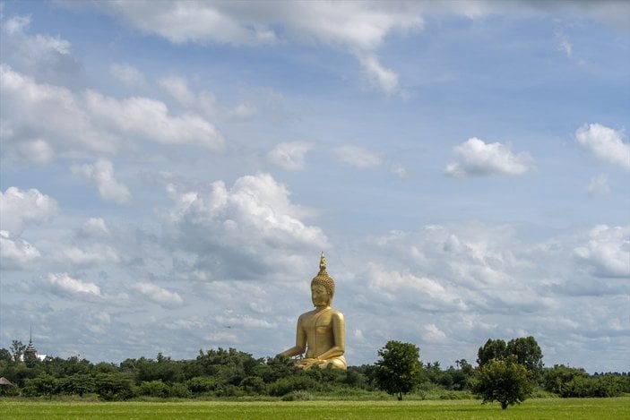 Tayland'ın en büyük Buda heykeli