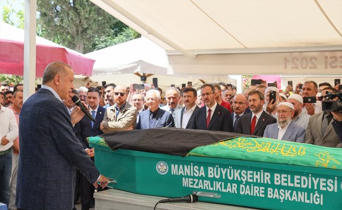 Cumhurbaşkanı Erdoğan, Hakan Füzün'ün cenaze törenine katıldı