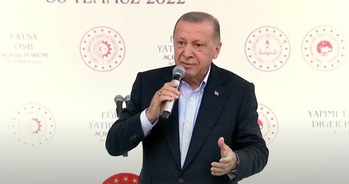 Cumhurbaşkanı Erdoğan, Ordu'da açılan 6'lı masa pankartına dikkat çekti