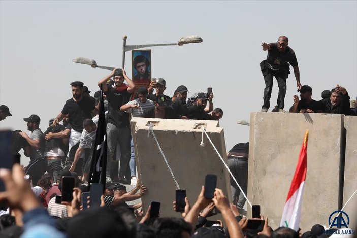 Irak'ta Sadr destekçileri tekrar harekete geçti