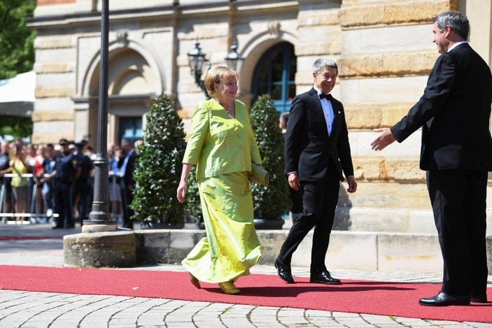 Angela Merkel opera festivalinde görüntülendi