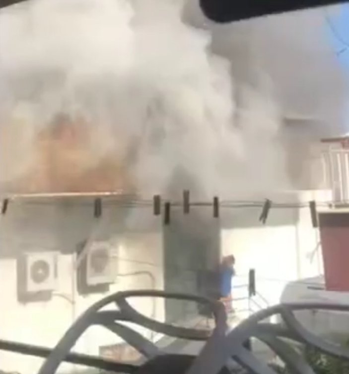 Antalya'da jeneratör yangını paniğe neden oldu