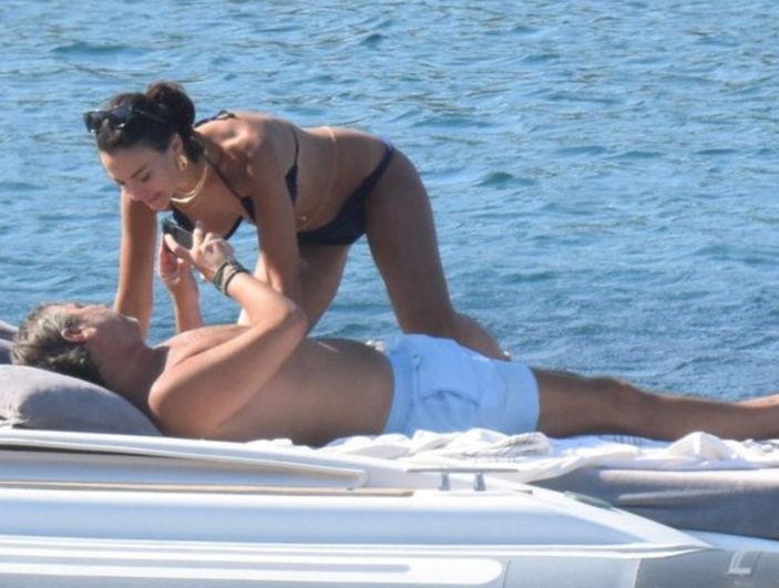 Tuvana Türkay ile sevgilisi İzzet Antebi aşka geldi! Bodrum'da romantik anlar..