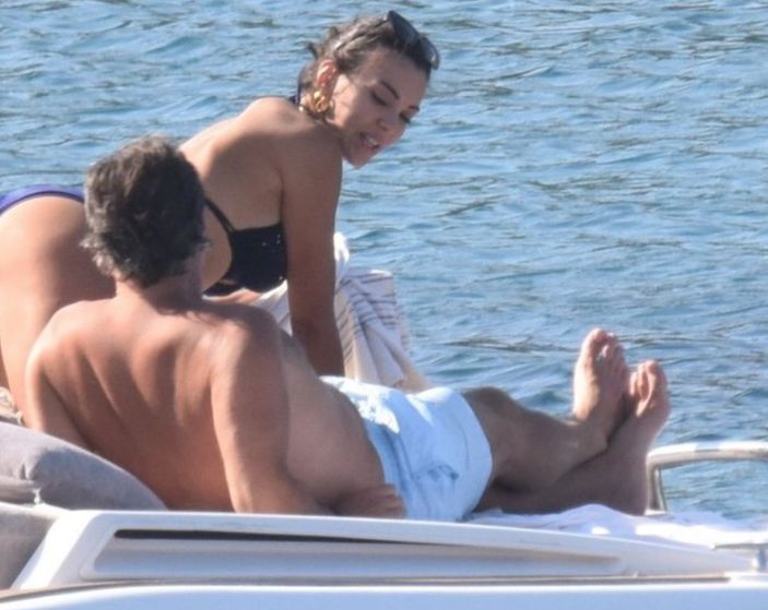 Tuvana Türkay ile sevgilisi İzzet Antebi aşka geldi! Bodrum'da romantik anlar..