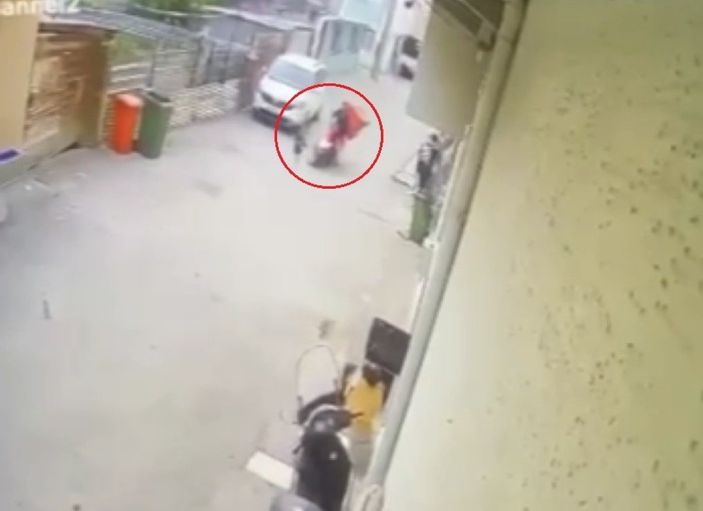 Bursa’da çocuğa çarpmamak için kendi canını hiçe saydı