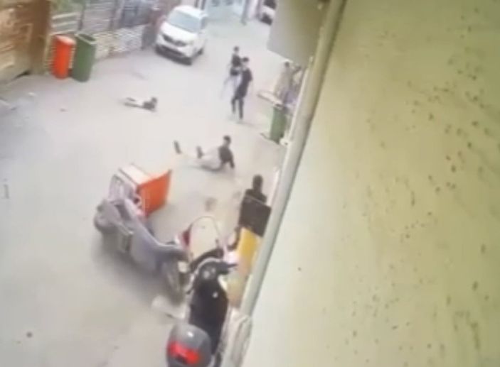 Bursa’da çocuğa çarpmamak için kendi canını hiçe saydı