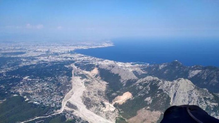 Fethiye’den havalandı, 6,5 saatte Konyaaltı sahiline indi