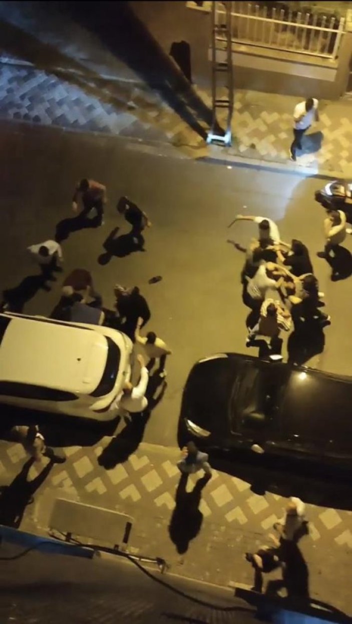 İstanbul'da boks ringlerini aratmayan kavgalar kamerada