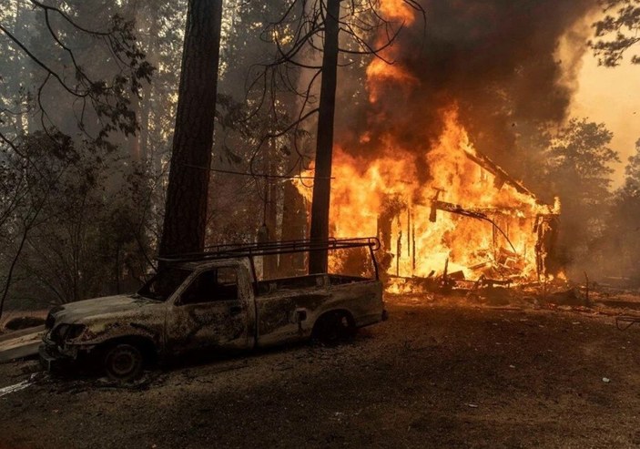 ABD, yangınlar ve fırtınayla mücadele veriyor