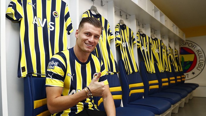 Fenerbahçe, Ezgjan Alioski'nin transferi duyurdu