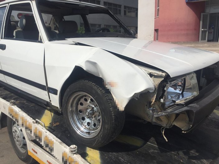 Adana'da otoyolda yapılan yarışta kaza: Bir gencin bacağı koptu