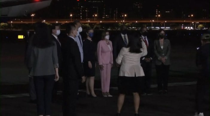 Nancy Pelosi'nin uçağı, Tayvan'a indi