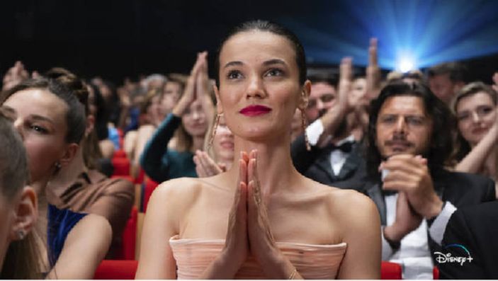 Pınar Deniz ve Uraz Kaygılaroğlu aynı dizide buluştu! Disney Plus'un Avcı dizisinden yeni kareler...