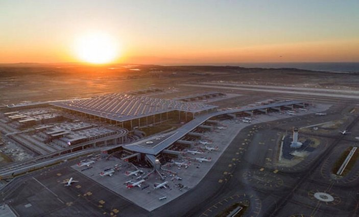 Adil Karaismailoğlu: İstanbul Havalimanı'nda check-in süresi sadece 1 dakika