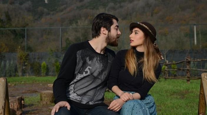 Kurretülayn Matur kırmızı bikinili pozuyla mest etti! 'Semih çok şanslı'