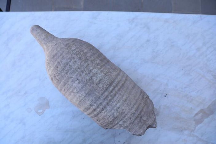 Diyarbakır’da bulunan 1700 yıllık amfora, müzeye teslim edildi