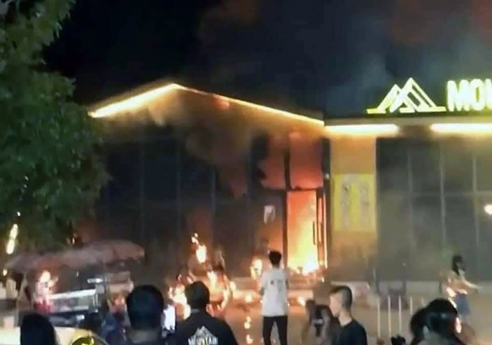 Tayland'da gece kulübünde yangın çıktı: 14 ölü
