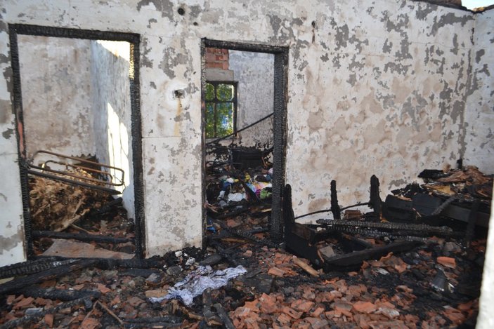 Tekirdağ'da evi yanan kadın 'Kardeşimden şüpheleniyorum' dedi