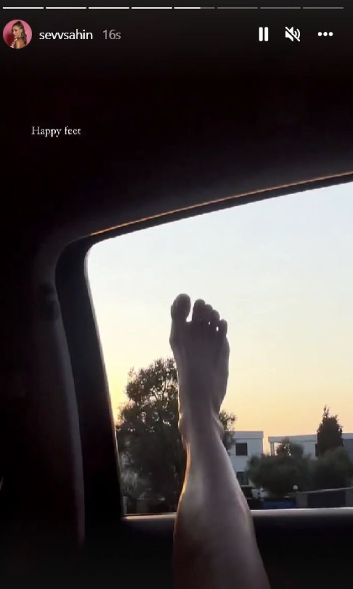 Dalga konusu olmuştu! Şevval Şahin ayağını camdan sarkıttı! 'Bu kadarına da pes'