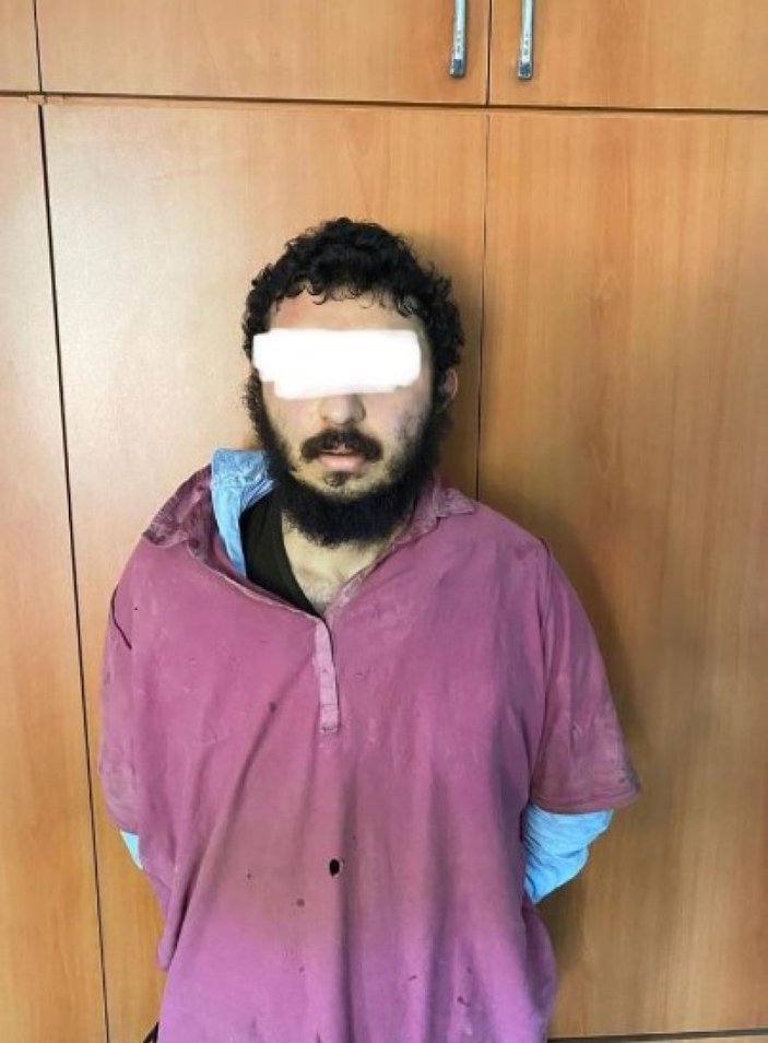 Zonguldak'ta komşusunun boğazını keserek öldüren genç yakalandı