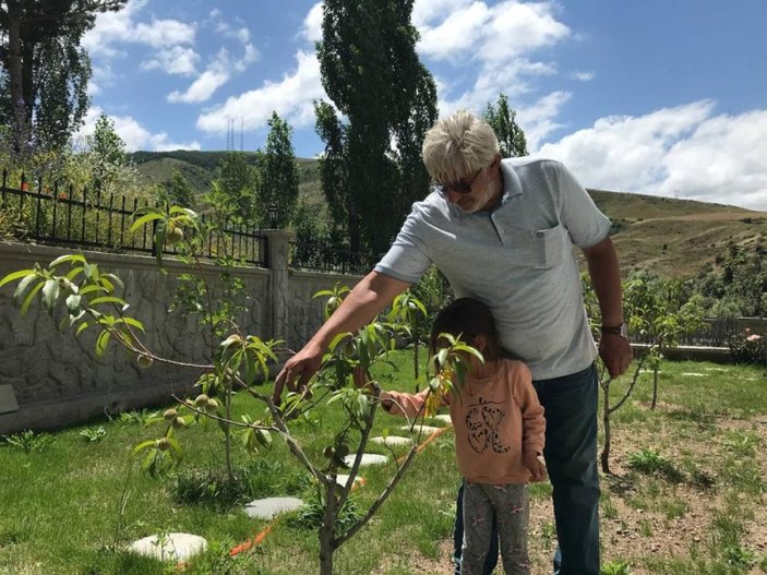 Bayburtlu gurbetçi ata topraklarına 500 adet meyve ağacı dikti