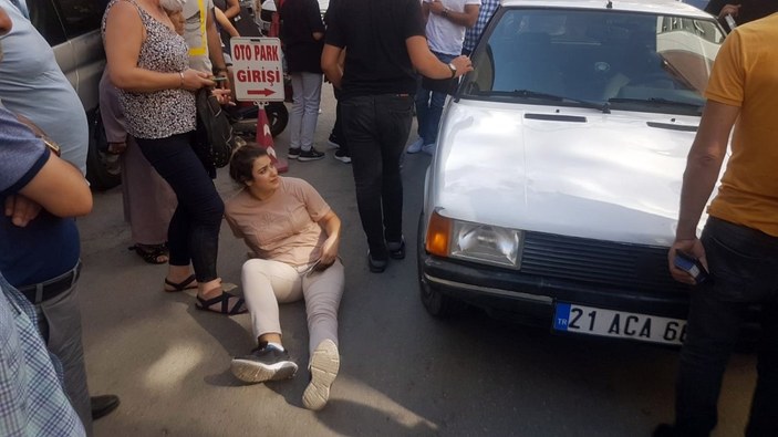 Elazığ'da, sarhoş sürücü yolda yürüyen kadına çarptı