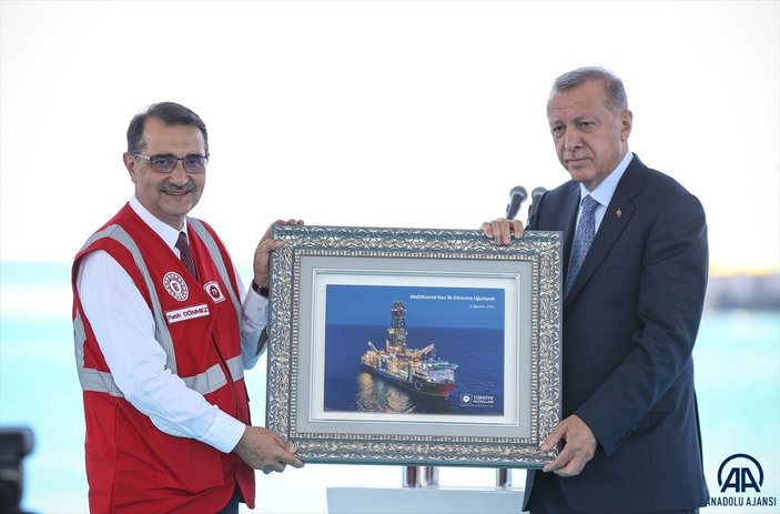Cumhurbaşkanı Erdoğan, Abdulhamid Han gemisini Akdeniz'e uğurladı